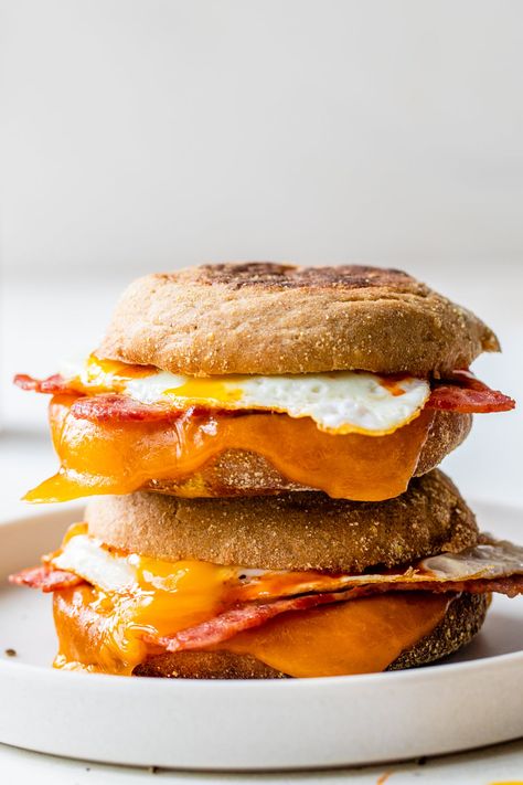 This easy English Muffin Breakfast Sandwich with egg, turkey bacon, and cheese is my go-to egg sandwich and the best way to start the morning! #egg #breakfast #eggsandwich #healthybreakfast #easyrecipes Skinnytaste Breakfast, Healthy English Muffin, English Muffin Breakfast Sandwich, English Muffin Breakfast, Muffin Breakfast, Healthy Breakfast Sandwich, Whole Wheat Muffins, Egg And Cheese Sandwich, Breakfast Sandwich Recipes