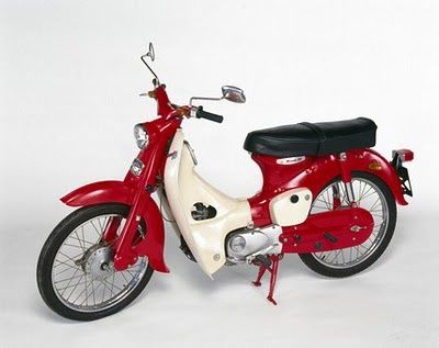 Honda C 90 Cub - Legendary bike that allowed the poor and the novice to get on to two wheels! C90 Honda, Honda C100, Honda C50, Honda C90, Honda 50, Motor Klasik, Honda C70, Honda Super Cub, Super Cub