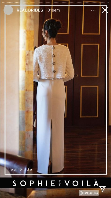 Skirt And Shirt Wedding Outfit, Bridal Shawls And Wraps Wedding, Wedding Skirt Suit Women, Spring Wedding Diy, Mother Of The Bride Dresses Vintage, Modest Bride, Civil Wedding Dresses, Mother Of The Bride Dresses Long, Bridal Tops