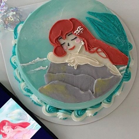 Ariel Cake Ideas, Cake Themes, Ariel Cake, Routine School, Morning Routine School, Color Pencil Illustration, Wallpaper Disney, Bento Cake, Cute Birthday Cakes