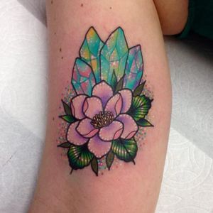 Crystals Tattoo, Gem Tattoo, Hibiscus Tattoo, Jewel Tattoo, Crystal Tattoo, Plant Tattoo, Tatuaje A Color, Glitter Tattoo, Some Day