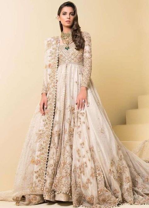 Pengantin India, Shadi Dresses, Desi Wedding Dresses, Nikkah Dress, Asian Bridal Dresses, Bridal Dresses Pakistan, Pakistani Dresses Casual, Pakistani Bridal Dresses, Indian Bridal Outfits