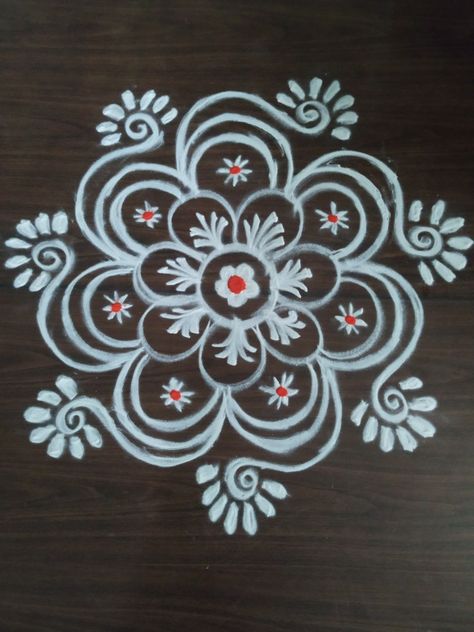 Easy Rangoli Designs Videos, Very Easy Rangoli Designs, Rangoli Designs Photos, Rangoli Designs Simple Diwali, Flower Pattern Drawing, Easy Rangoli Designs Diwali, Kolam Design, Rangoli Side Designs, Hand Work Design