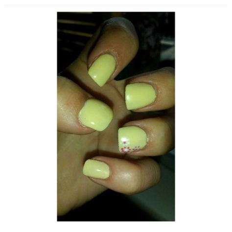 Pale Yellow Nails with different color daisies on the accent nail. Pale Yellow Nails, Accent Nail, Yellow Nails, Accent Nails, Pale Yellow, Different Colors, Daisy, Nails, Yellow