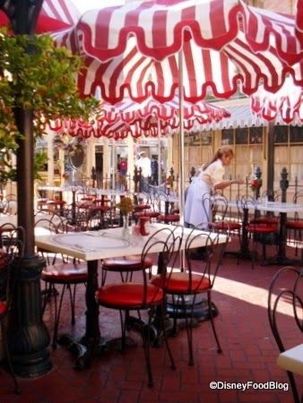 Living A Doll's Life : Ice Cream Parlor - Dixieland (Part Five) Old Fashion Ice Cream Shop, Old Fashion Ice Cream, Ice Cream Wagon, American Girl Samantha, Old Fashioned Ice Cream, Tall Stools, Nestle Toll House, Traditional Breakfast, Toll House