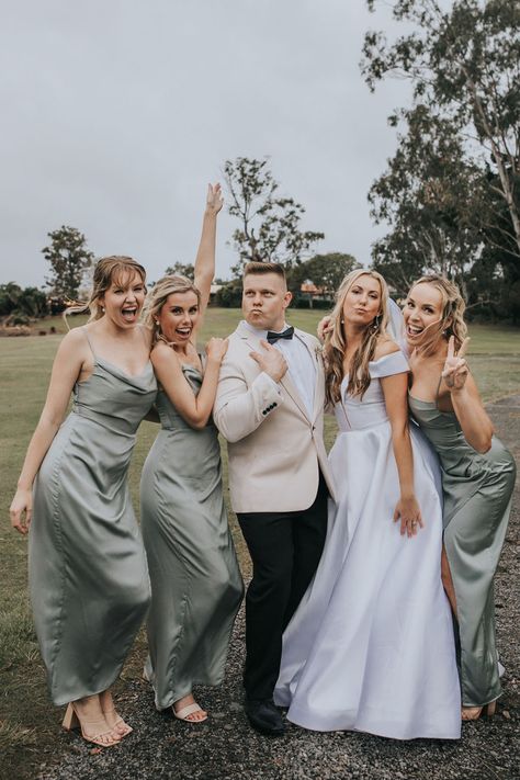 Small Bridal Party Photos Group Shots, Small Bridal Party, Small Wedding Party Photos, Small Bridal Party Photos, Bridal Party Photos Group Shots, Small Bridal Parties, Small Wedding Party, Wedding Parties Pictures, Photo Grouping