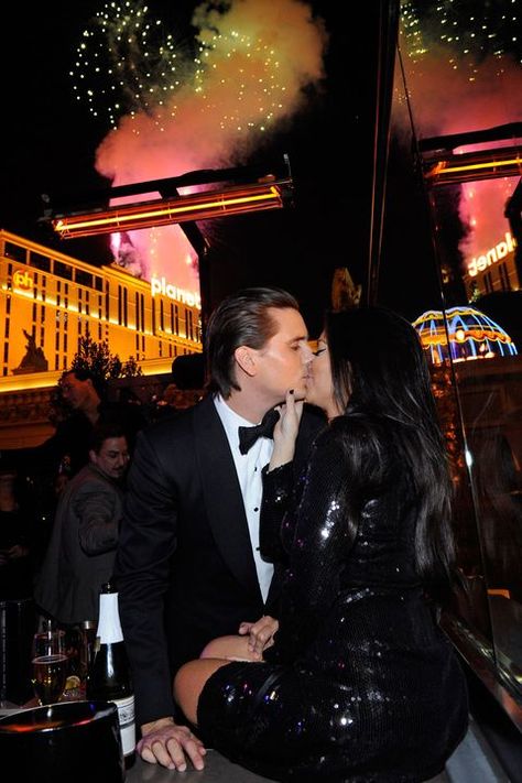 Kourtney And Scott, Kim Kardashian Halloween, Luxury Tumblr, Tao Las Vegas, Scott Disick And Kourtney, Scott And Kourtney, Lord Disick, Robert Kardashian, Jenner Sisters