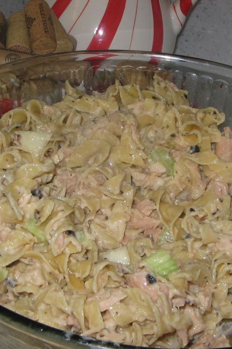 Crab Pasta Salad, Tuna Pasta Salad, Crab Pasta, Snow Crab, Tuna Salad Pasta, Tuna Pasta, Main Dish Salads, Large Bowl, How To Cook Pasta