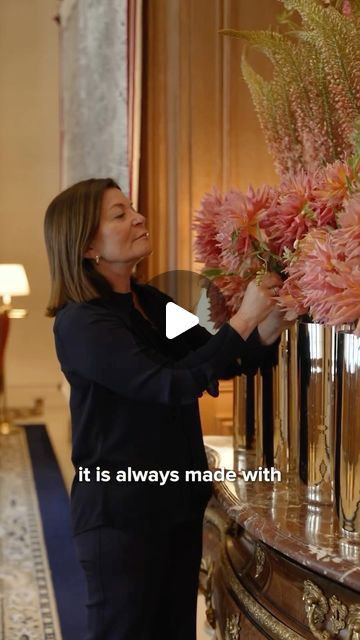 Anne Vitchen on Instagram: "A day with Anne Vitchen, artist and Flower Lady of the Ritz Paris! 
Discover how she crafts the hotel’s iconic bouquets by carefully selecting seasonal flowers and the subtle tones that grace each space. 
Every room, from the tea lounge to the suites, reflects her unique floral artistry within this historic and prestigious setting.

Une journée avec Anne Vichen, artiste et Dame des Fleurs du Ritz. Découvrez comment elle crée les bouquets iconiques de l’hôtel en choisissant avec soin les fleurs de saison et les nuances subtiles qui ornent chaque espace. Chaque pièce, du salon de thé aux suites, reflète son art floral unique dans ce cadre historique et prestigieux. 

#flowersaremylove #damedesfleurs #ritzparis #ritzflorist #flowers #rendezvous15placevendome #flowe Hotel Flower Arrangements, The Ritz Paris, Hotel Flowers, Tea Lounge, Flower Lady, Ritz Paris, The Ritz, Seasonal Flowers, To The