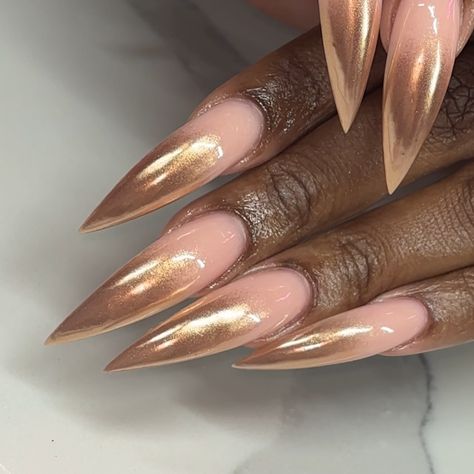 Gold chrome ombré ✨🌟 . . . . . . . . . #nails #lasvegasnailtech #lasvegasnails #nailtech #nailtechlife #naillife #acrylicnails #acrylicnaildesign #nailsnailsnails #naildesign #nailaddict Brown And Gold Ombre Nails, Metallic Ombre Nails, Chrome Ombré Nails, Gold Ombre Nails, Las Vegas Nails, Gold Ombre, Ombré Nails, Ren Fest, Foil Nails