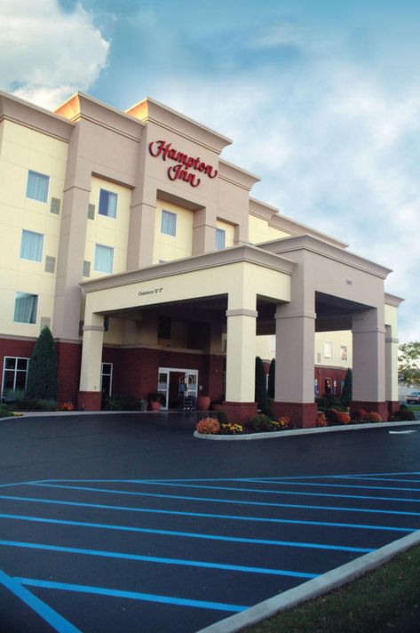 Hampton Inn | Kingston, NY 12401 New York City Attractions, Buffalo City, Galleries Architecture, Pool Fitness, Hot Breakfast, Scenic Train Rides, New York Vacation, Kingston Ny, Farm Tour