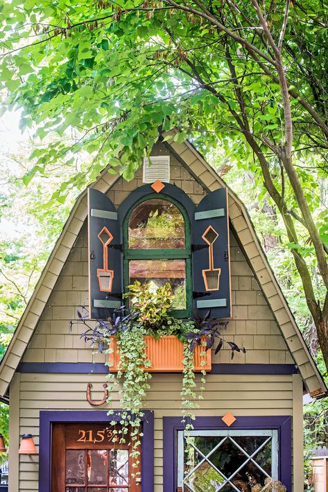 Small Cottage Garden Ideas, Shed Windows, Window Planter Boxes, Backyard Sheds, Small Cottage, Diy Shed, Magical Garden, Garden Structures, Shed Plans