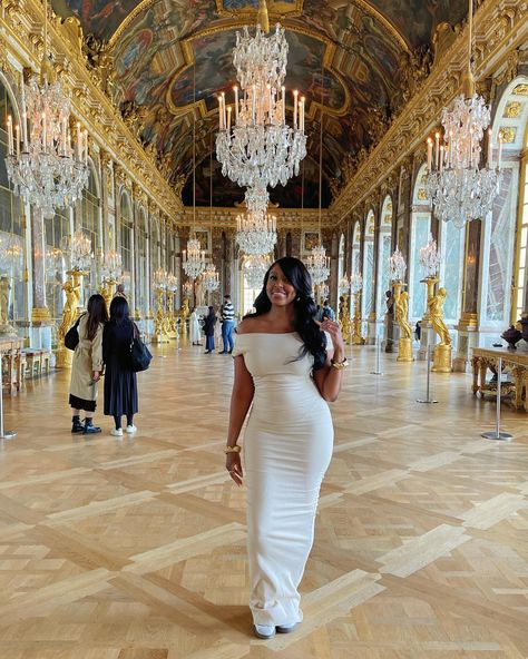 You know I had to get my Bridgerton on ✨ . Never in my Wildest Dreams did I expect to spend my actual Birthday in the Versailles Palace!… | Instagram Palace Of Versailles Outfit, Hall Of Mirrors, Palace Of Versailles, Paris Outfits, Wildest Dreams, Versailles, Feel Like, The Magic, Palace