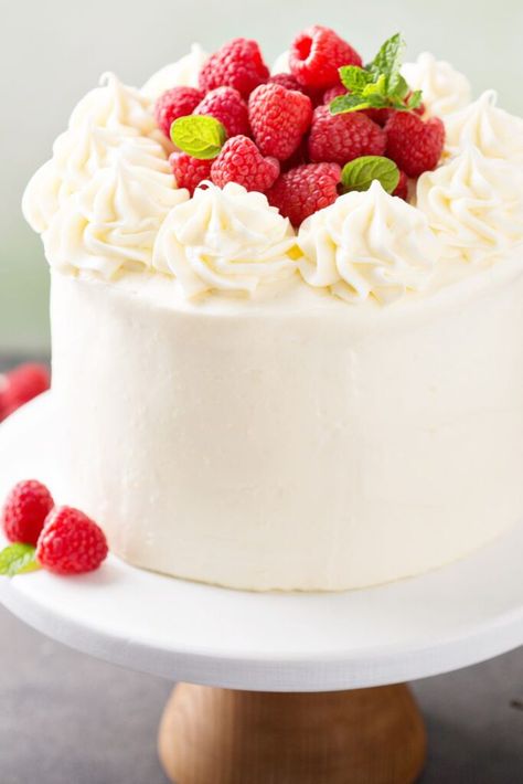 Ina Garten White Cake White Cake Recipes, Homemade White Cakes, Nigella Lawson Recipes, White Chocolate Cake, White Cake Recipe, Wedding Cake Recipe, Cake Recipes From Scratch, Vanilla Cake Recipe, Traditional Cakes