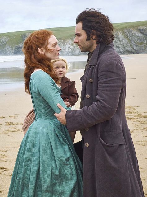 Poldark Cast, Poldark 2015, Couples Kiss, Poldark Series, Ross And Demelza, Aiden Turner, Eleanor Tomlinson, Ross Poldark, 18th Century Fashion