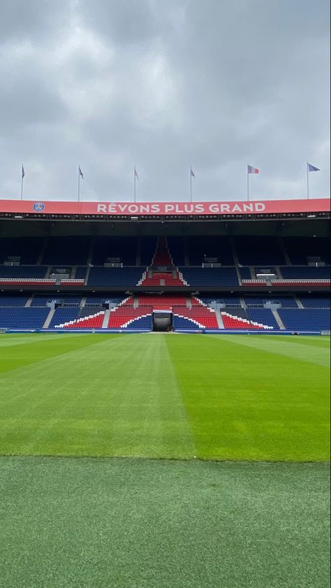 Psg Stadium Aesthetic, Psg Stadium Wallpaper, Parc Des Princes Wallpaper, Psg Aesthetics, Football Stadium Aesthetic, Psg Wallpaper Iphone, Paris Stadium, Psg Stadium, Stadium Aesthetic