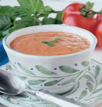 Fresh Basil Recipes, Meatless Mains, Cream Of Tomato, Cream Of Tomato Soup, Cup Of Soup, Basil Recipes, Basil Soup, High In Fiber, Tomato Basil Soup