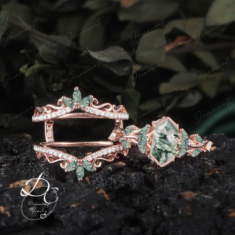 Vintage Hexagon Cut Moss Agate Engagement Ring Nature Inspired Cluster Promise Ring Rose Gold Art Deco Leaf Green Gemstone Branch Jewelry --->Ring details: - Theme:Romantic Wedding & Engagement - comfortable band - Center Stone : Moss agate - Carat: 5*9mm - Side stone : Moss agate +  moissanite - Side stone:0.48ctw - wedding band :moissanite + moss agate - 0.40ctw  Materials: - 14k rose gold/14k white gold /14k yellow gold --->Accessories: - beautiful jewelry boxes, and some of little gifts. --- Natural Stone Wedding Rings, Copper Engagement Ring, Green Engagement Ring Vintage, Cottagecore Wedding Ring, Nature-inspired Moss Agate Wedding Jewelry, Fairy Engagement Ring, Wooden Engagement Ring, Luxury Moss Agate Engagement Jewelry, Elegant Moss Agate Ring With Natural Stones