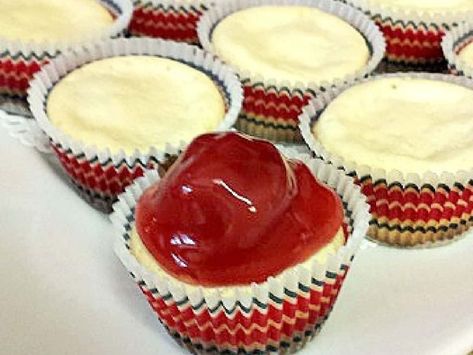 mini cheesecakes with vanilla wafers Mini Cheesecakes With Vanilla Wafers, Vanilla Wafers Recipe, Wafer Recipe, Vanilla Wafer Recipe, Easy Mini Cheesecakes, Wafers Recipe, Cheesecake Cupcakes Recipe, Mini Cheesecakes Easy, Mini Cupcake Pan