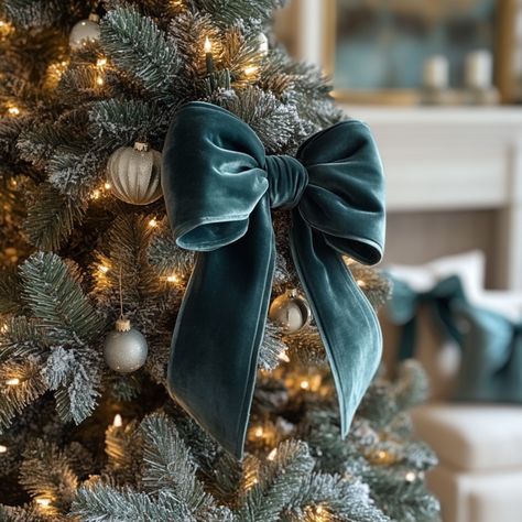 Green Christmas Decor Ideas - Light Green Christmas Decor, Blue And Green Christmas Decor, Green Christmas Decor Ideas, Blue And Green Christmas, Green Christmas Decor, Church Foyer, Teal Christmas, Velvet Accents, Festive Look