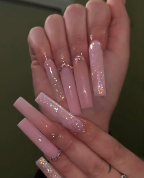 Easy Long Acrylic Nails, Long Acrylic Nails Extra, Pink Aycrlic Nails Design, Light Pink Bling Acrylic Nails, Pink Coffin Acrylic Nails With Gems, Cute Glitter Nails, New Years Acrylic Nails, Long Simple Acrylic Nails, Long Acrylic Nails Pink Glitter