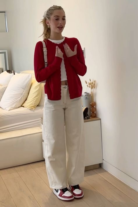 Red Top Outfit, Pakaian Feminin, Uni Outfits, Casual Day Outfits, Easy Trendy Outfits, Red Cardigan, Mode Ootd, Mode Hijab, 가을 패션