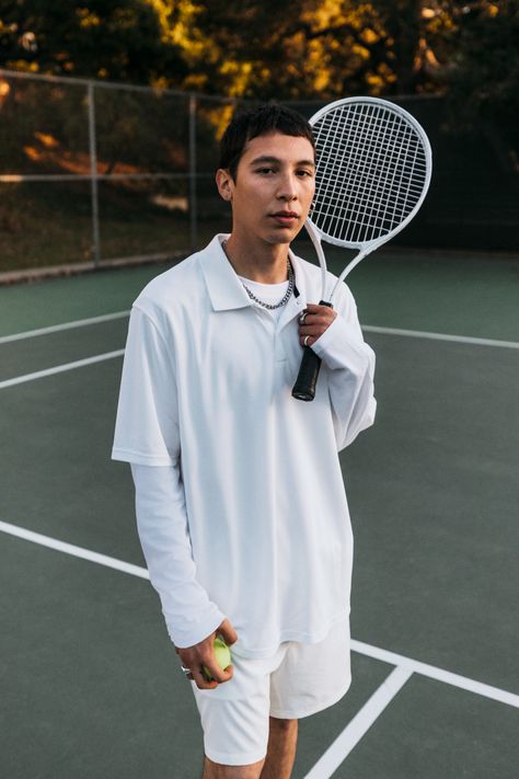 Preppy and progressive, the New Wave Racket Club is a tennis collection tailored for a new generation of players. #HM #HMSPORT #TENNIS Dress For Court, Badminton Photography, Tennis Pose, Old Money Tennis, Merch Shoot, White Polo Dress, Tennis Shoot, 90s Black Men, Tennis Photoshoot