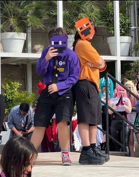 Gay Duo Halloween Costumes, N Cosplay, Dsaf Dave, Dsaf Fanart, Beetlejuice Aesthetic, Fnaf Costume, Creative Halloween Costumes Diy, Fnaf Crafts, Ayesha Erotica