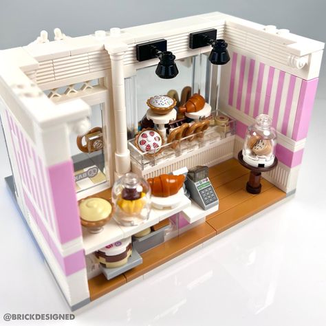 The Bakery 🥨 This might be one of my favorite builds to date 🧁 This is the ground floor for the third and final building of my Friends… | Instagram Lego Design Ideas, Lego Food, Lego House Ideas, Lego Houses, Lego Furniture, Dollhouse Design, Lego Table, Lego Modular, Lego Store