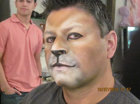 if Mr. Man wanted to join in....hahaha Cat Makeup Halloween Men, Male Cat Makeup, Lion Makeup Man, Lion Costume Men, Mens Cat Costume, Mens Lion Costume, Crow Makeup, Animal Halloween Makeup, Lion Costume Diy