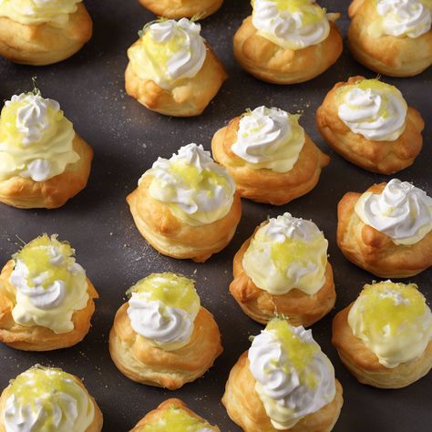 Limoncello Cream Puffs, Zepolli Recipe, Christmas Cream Puffs, Lemoncello Dessert, Creme Puff, Cannoli Cream, Thanksgiving 2024, Italian Pastries, Italian Dessert