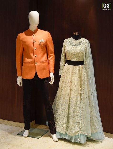 Couple Outfits For Wedding, Blazer For Groom, White Jodhpuri, Men Jodhpuri, Cream Lehenga, Wedding Maroon, Bride Lehenga, New Year Fashion, Mens Party Wear