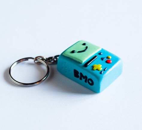 BMO (Adventure Time) on Etsy, $8.18 Bmo Adventure Time, Mini Things, Cute Keychain, Polymer Clay Creations, Paper Toys, Diy Clay, Clay Creations, Big Screen, Key Chains