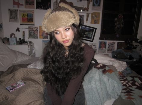 Cossack Hat Outfit, Ushanka Outfit Y2k, Fur Hat Outfit Y2k, Y2k Hat Outfit, Generic Outfits, Ushanka Hat Outfit, Trapper Hat Aesthetic, Ushanka Hat Aesthetic, Trapper Hat Outfit