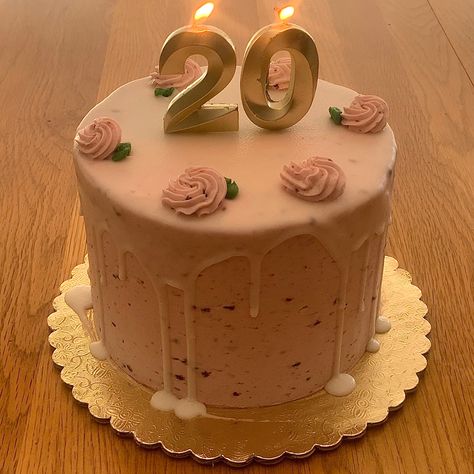 my 20th birthday cake 🎂💕🎀 #birthdaygirl #aesthetic #aestheticcake #cakedecoration #cakeideas #20thbirthday #birthdaycakeideas #birthday #birthdayparty #pinkaesthetictheme #pinkandgold #pinterestinspired #pinterestgirl #pinterestideas #foodphotography #explorepage #blog #blogger Cakes For 20th Birthday Girl, Birthday 20 Cake, Cake For 20th Birthday Girl, Birthday Cake 20th Girl, 20th Birthday Cake Aesthetic, 20th Birthday Cake, My 20th Birthday, 20 Birthday Cake, 20 Birthday