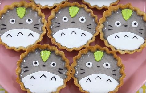 Totoro Party, Desserts Japonais, Kawaii Dessert, Kawaii Cooking, Cute Baking, Cute Snacks, Japanese Dessert, Krispy Kreme, Köstliche Desserts