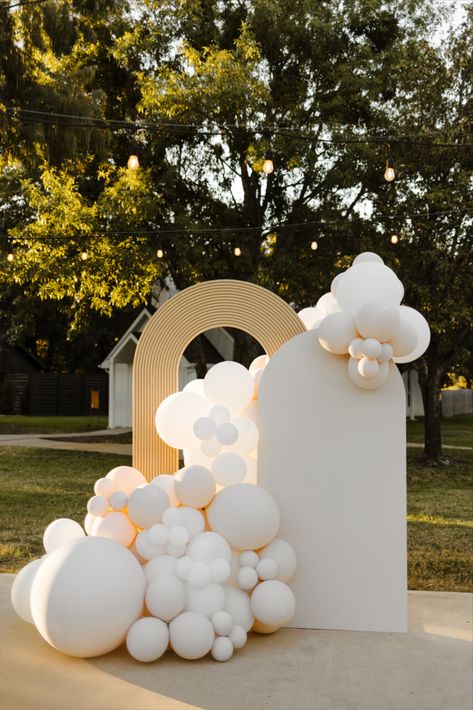 Neutral Wedding Arch, Installation Wedding, Neutral Wedding Decor, Light Wedding Photography, Faith Photography, Vintage Marquee Sign, Minimalist Wedding Decor, Wood Butterfly, Wedding Backdrops