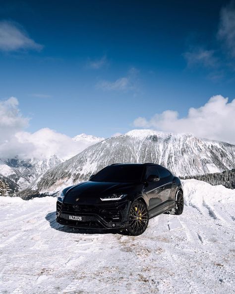 MM Private Club on Instagram: “Urus in SNOW Mode ❄️ Book it for your next ski resort trip & enjoy the ride #MMPrivateClub #JoinTheClub #LuxuryCarRental #LamborghiniUrus…” Cars In Snow, Lambo Urus, Ford Trucks F150, Luxury Appliances, Luxury Car Rental, Luxury Ski, Wallpapers Android, Lamborghini Cars, Sydney Sweeney