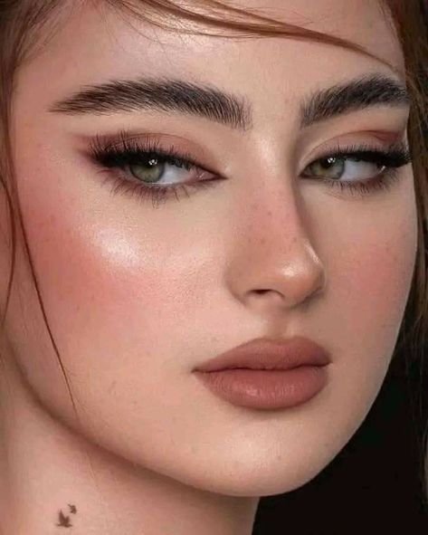 Cool Earth Tones, Shiny Makeup, Wedding Eye Makeup, Glam Wedding Makeup, Summer Makeup Looks, Fall Makeup Looks, Eye Makeup Pictures, Types Of Makeup, Pinterest Makeup