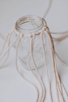 Mason Jar Hanger, Hanging Jars, Jars Diy, Large Mason Jars, Macrame Knots Tutorial, Diy Macrame Plant Hanger, Quick Diy, Rope Crafts, Macrame Patterns Tutorials