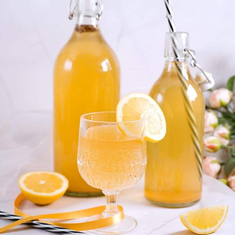 Sima-Finnish mead, a fermented lemonade - Scandicuisine Fermented Lemonade, Finnish Recipes, Low Alcohol Drinks, Ale Beer, Fresh Drinks, Popular Drinks, Fermented Drink, Lemon Sugar, Funnel Cake