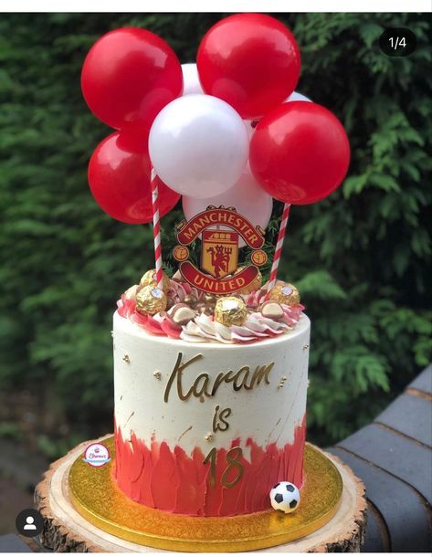 Man Utd Birthday Cake, Man Utd Cake, Topper Bola, Liverpool Cake, Ronaldo Soccer, Candy Birthday Cakes, Candy Birthday, Football Cake, Soccer Birthday