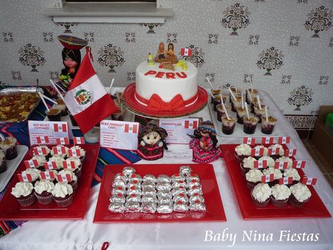 mesa dulce peruana 76th Birthday, 55th Birthday, Pretty Cakes, Cake Pops, Gingerbread House, Independence Day, Peru, Red Velvet, Party Themes