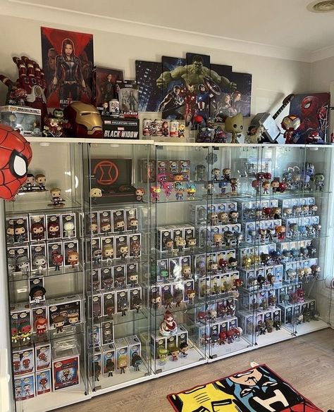 Funko Pop Bedroom Ideas, Marvel Collection Room, Marvel Collection Display, Display Funko Pop Collection, Loki Decor, Marvel Funko Pop Display, Funko Pop Display Ideas Diy, Collector Room Ideas, Marvel Funko Pop Collection