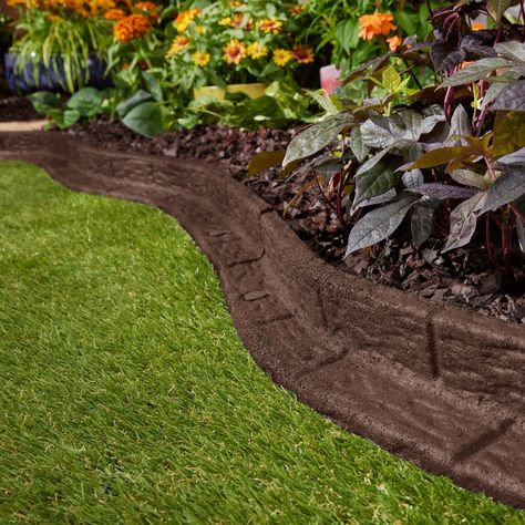 Edging For Flower Beds, Lake Landscaping, Small Patio Garden, Garden Remedies, Small Front Yard, Small Front Yard Landscaping, Edging Ideas, Lawn Edging, Landscape Edging