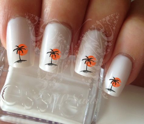 Palm Tree Nail Art, Easy Nail Designs Summer, Tree Nail Art, Palm Tree Nails, Sunset Nails, Nail Water Decals, Nail String Art, Tree Sunset, Palm Tree Sunset