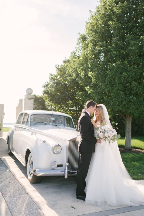 Belle Mer: A LONGWOOD Venue | Stephanie Vegliante Phototgraphy Belle Mer Wedding Newport, Waterfront Wedding Ceremony, Classic Weddings, Newport Wedding, Elegant Wedding Inspiration, Waterfront Wedding, Sophisticated Bride, Outdoor Wedding Reception, Island House