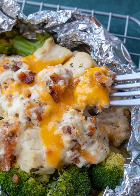 Crack Chicken Foil Pack Grill Foil Packet Meals Chicken, Chicken Broccoli Foil Packets For The Oven, Broccoli Chicken Foil Packets, Foil Packs Air Fryer, Chicken And Broccoli Foil Pack, Chicken Foil Packet Recipes, Foil Packets For The Grill Chicken, Low Carb Foil Packets For The Oven, Foil Chicken Packets Oven