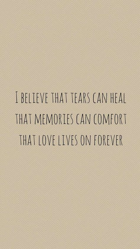 A picture from Kefir: https://kefirapp.com/w/2756170 Sympthay Quotes, Bereavement Messages, Stunning Quotes, Sympathy Card Sayings, Bereavement Quotes, Remembrance Quotes, Losing A Loved One Quotes, Sympathy Notes, Eternal Peace