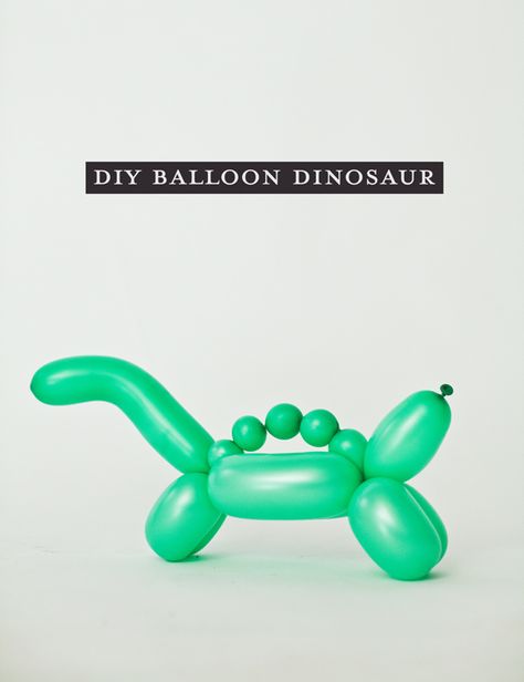 Turn a balloon into a dinosaur with this fun tutorial. Balloon Dinosaur, Easy Balloon Animals, How To Make Balloon, Dinosaur Balloons, Balloon Modelling, Diy Balloon, Balloon Backdrop, Dinosaur Birthday Party, Balloon Dog